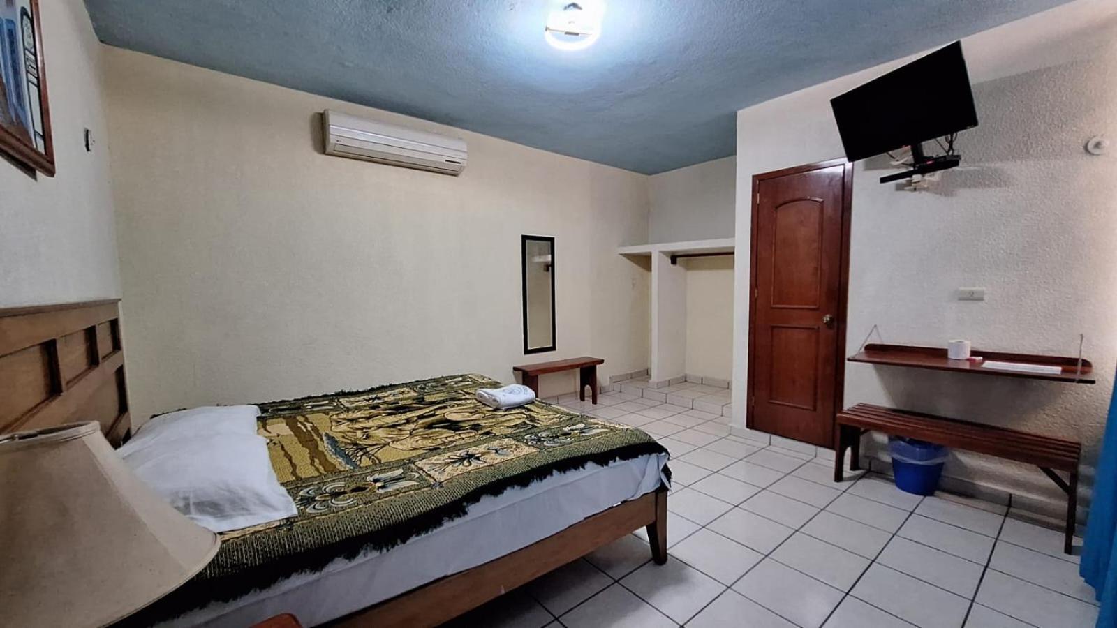 Hotel Carmelitas 42 Villahermosa Eksteriør bilde